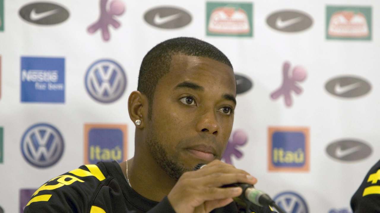 Robinho ora rischia grosso: dopo la condanna interviene il governo italiano