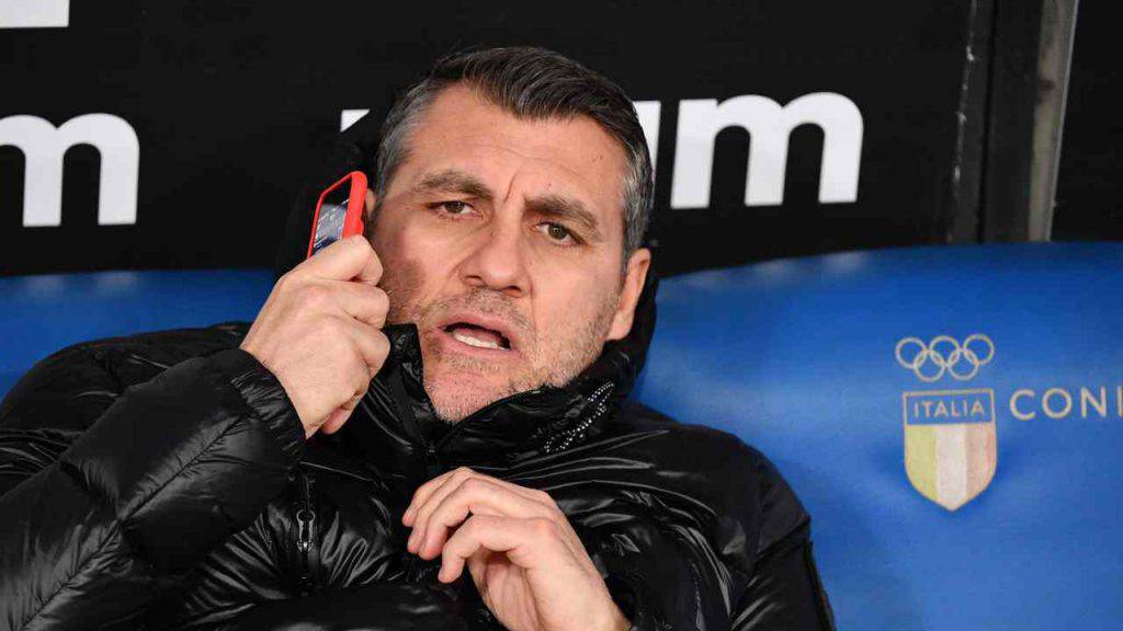 Christian Vieri sbotta sui social 