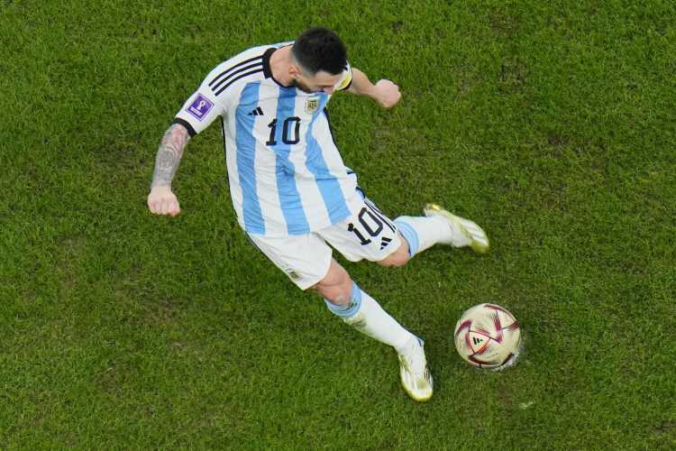 I movimenti da illusionista di Messi