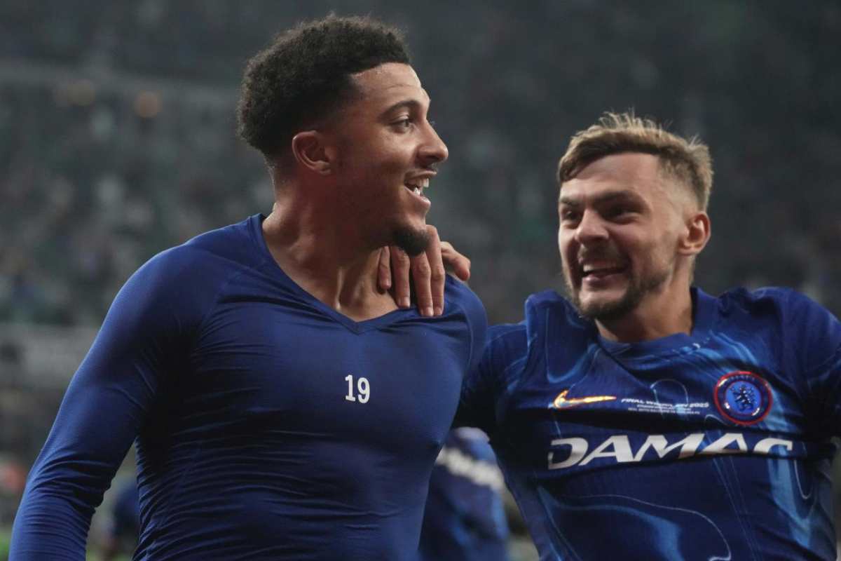 Jadon Sancho esulta