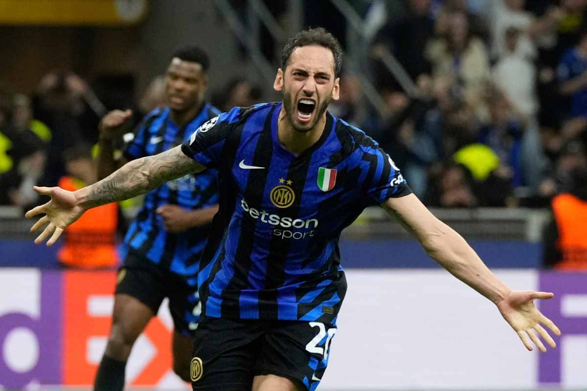 Hakan Calhanoglu