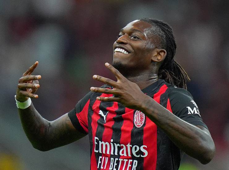 Leao in primo piano durante una partita