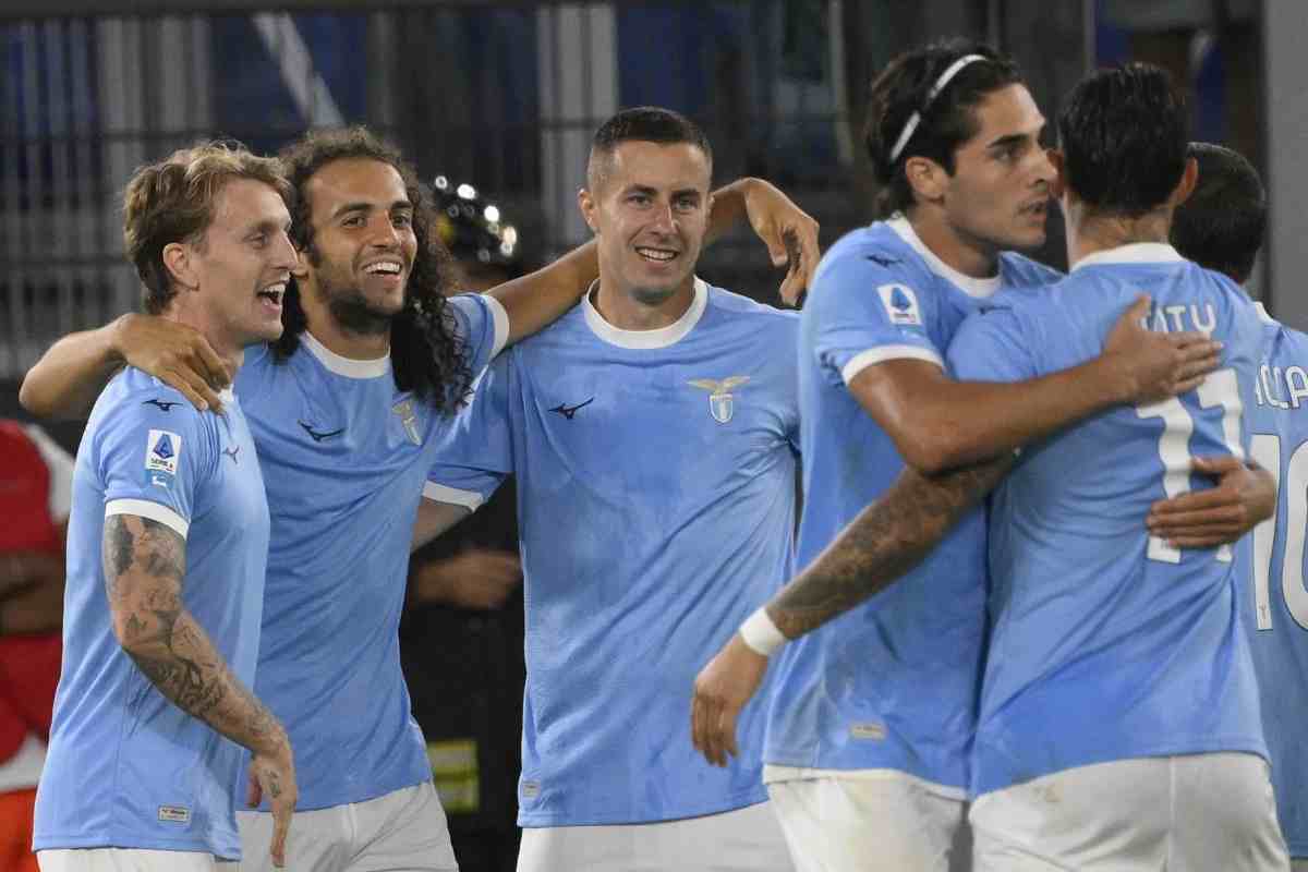 Si è fatto male Adam Marusic sul gol del Taty Castellanos