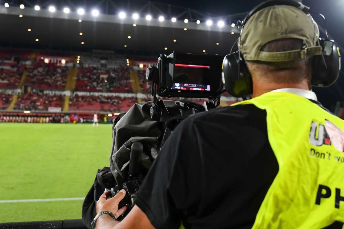 Telecamera campo calcio