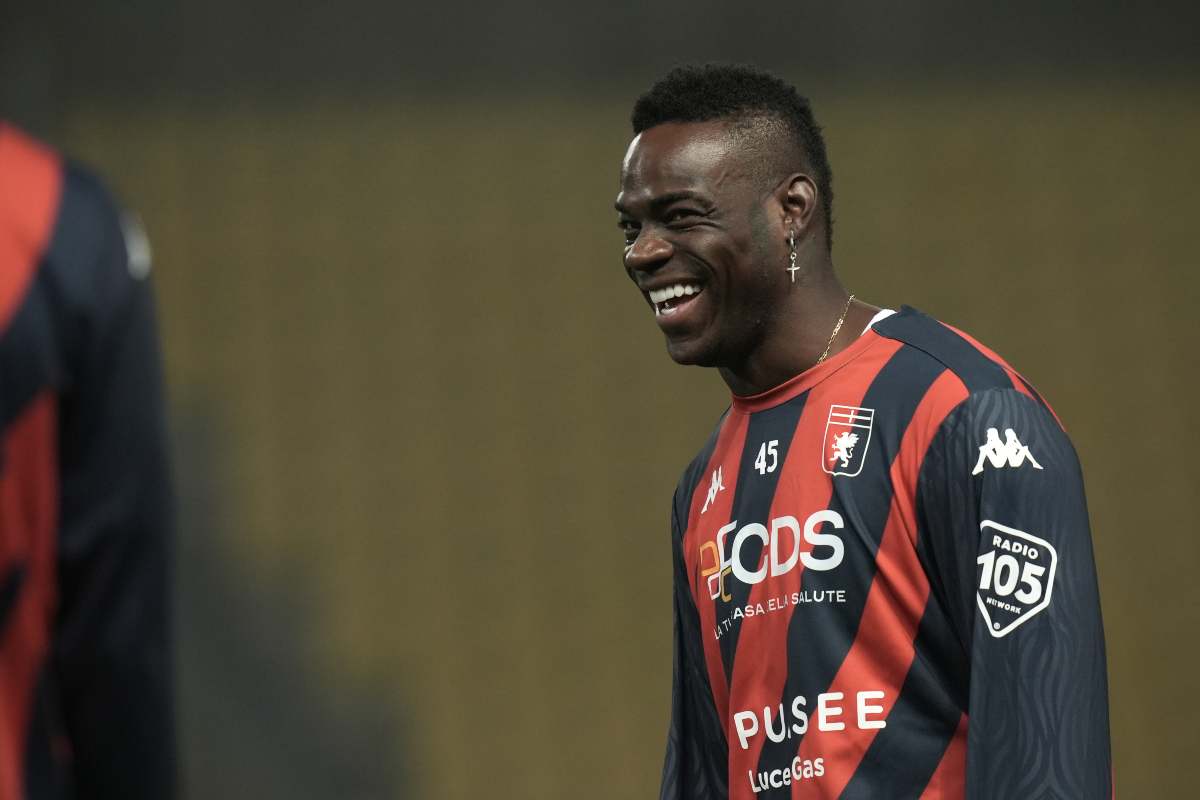 Balotelli sorride in primo piano
