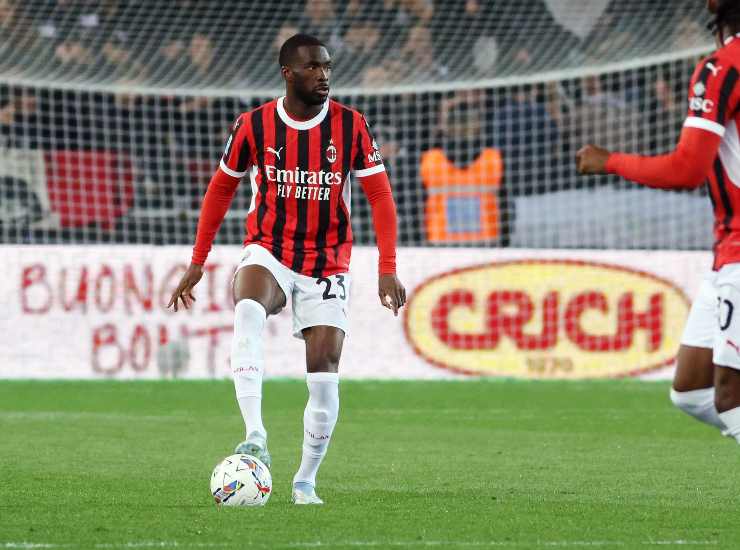 Tomori durante una partita